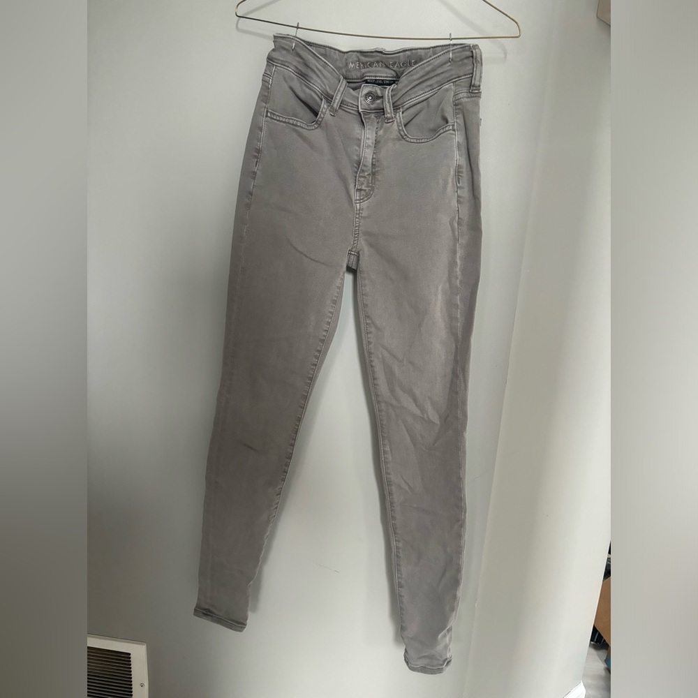 American Eagle Super High Rise Jegging